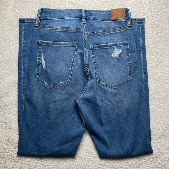 Aero High Rise High Wasted Stretchy Denim Jeans distressed Size 6 - Picture 7 of 10